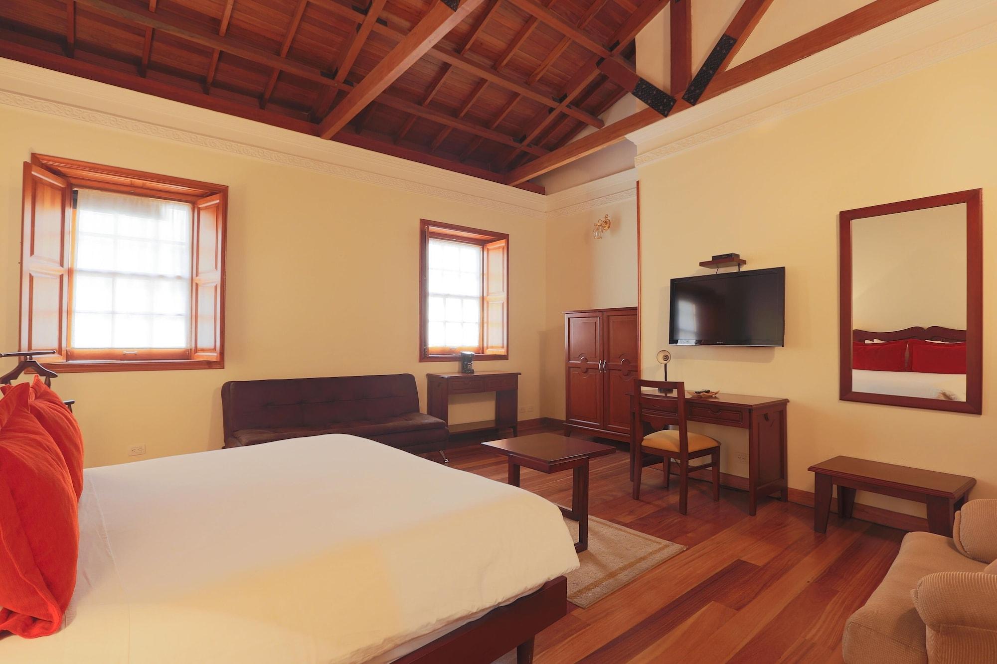 圣露西亚精品温泉酒店 波哥大 外观 照片 A room at the hotel